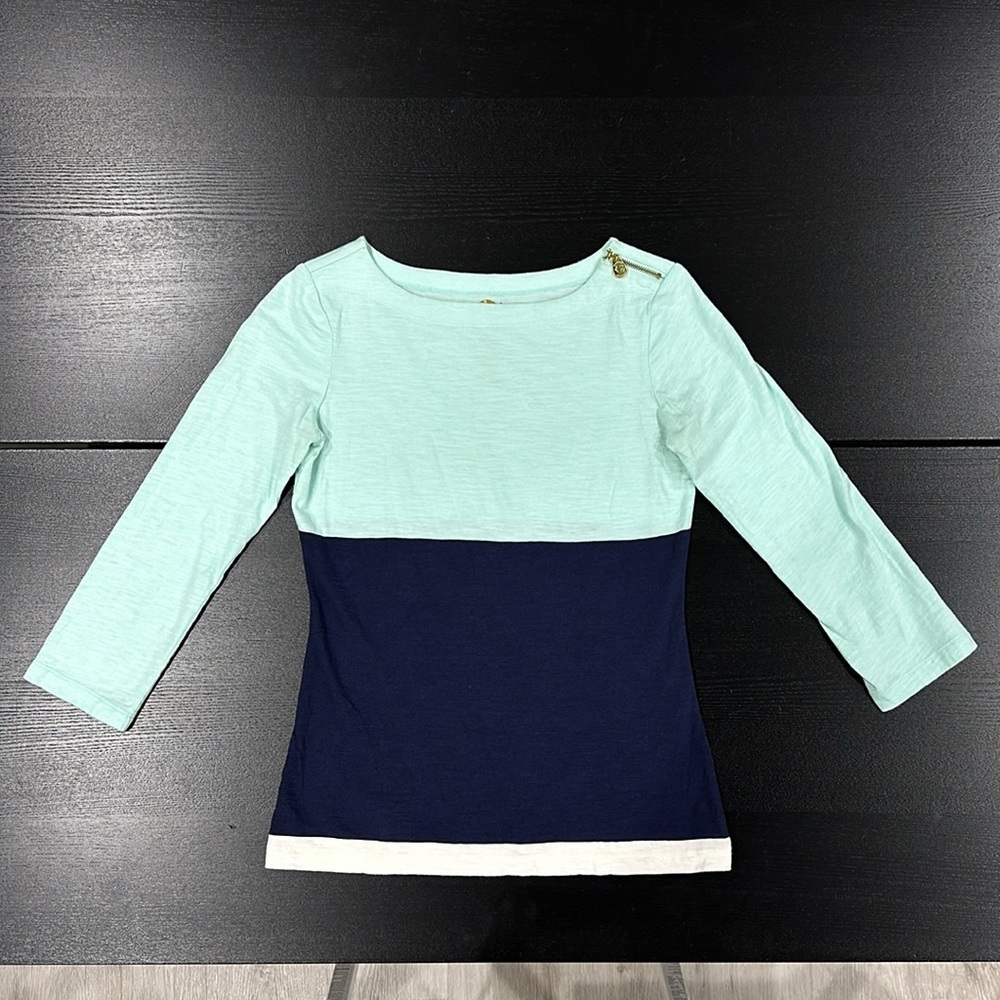 C. Wonder Women’s 3/4 Sleeve Two-Toned Top - XS